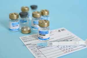 Vaccine Stunner! Doctors & Nurses Are REFUSING the COVID Shot