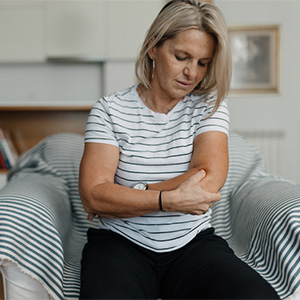 The Pill-Free Pain Relief Doctors Can’t Ignore